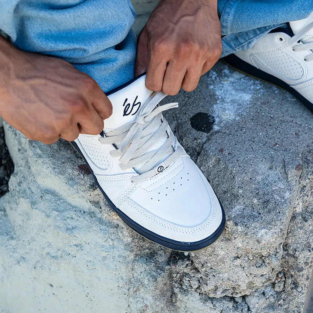 Accel Slim Low-Top Shoe Es Footwear Sneakers Skate Style OG Premium