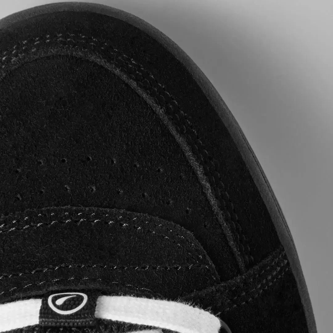 Accel Black – Low-Top Skate Shoe | éS Skateboarding EU Low-Top Shoe Es Footwear Sneakers Skate Style OG Premium