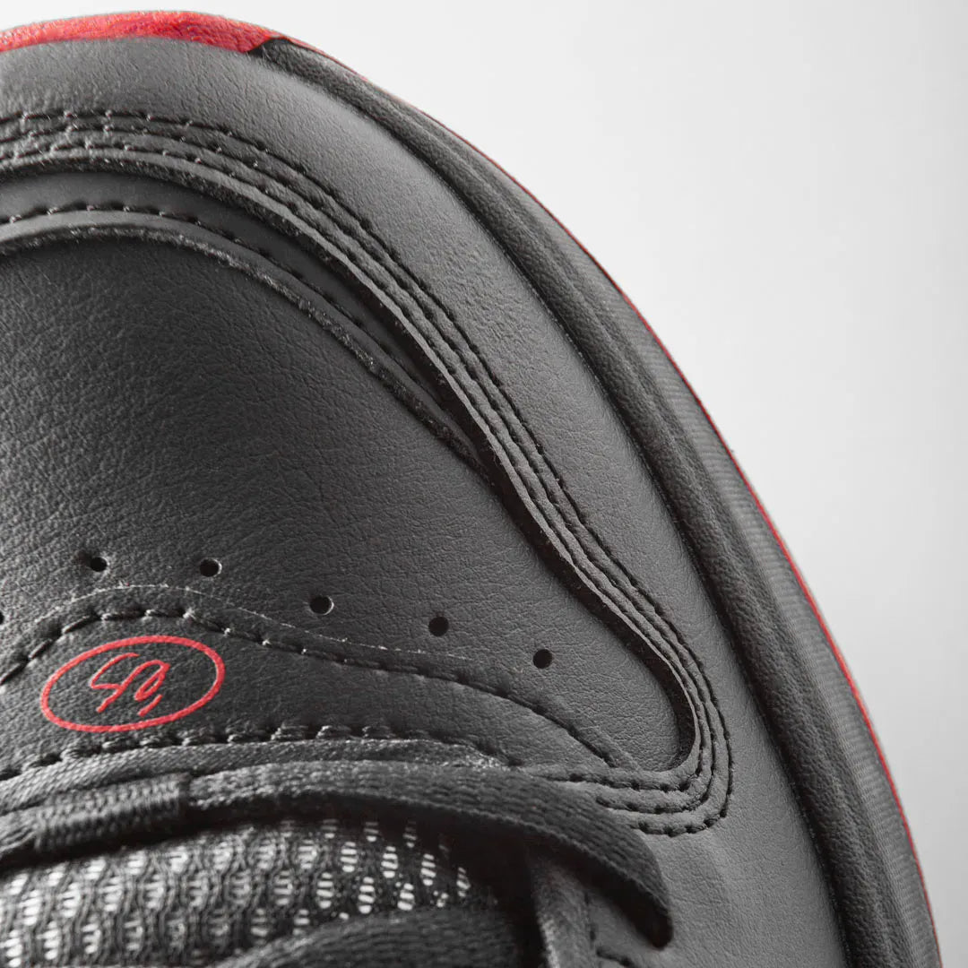 TJ Rogers Black/Red – Low-Top Shoe | éS Skateboarding EU Low-Top Shoe Es Footwear Sneakers Skate Style OG Premium